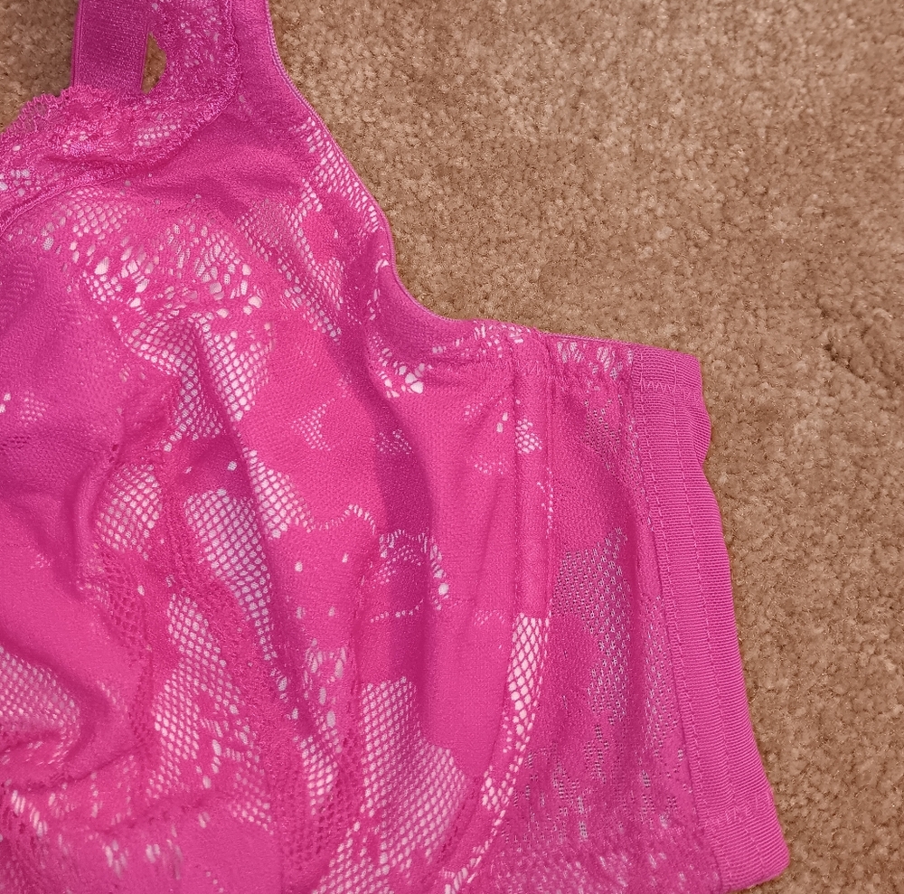 Lace Bra - Picture 3 of 4
